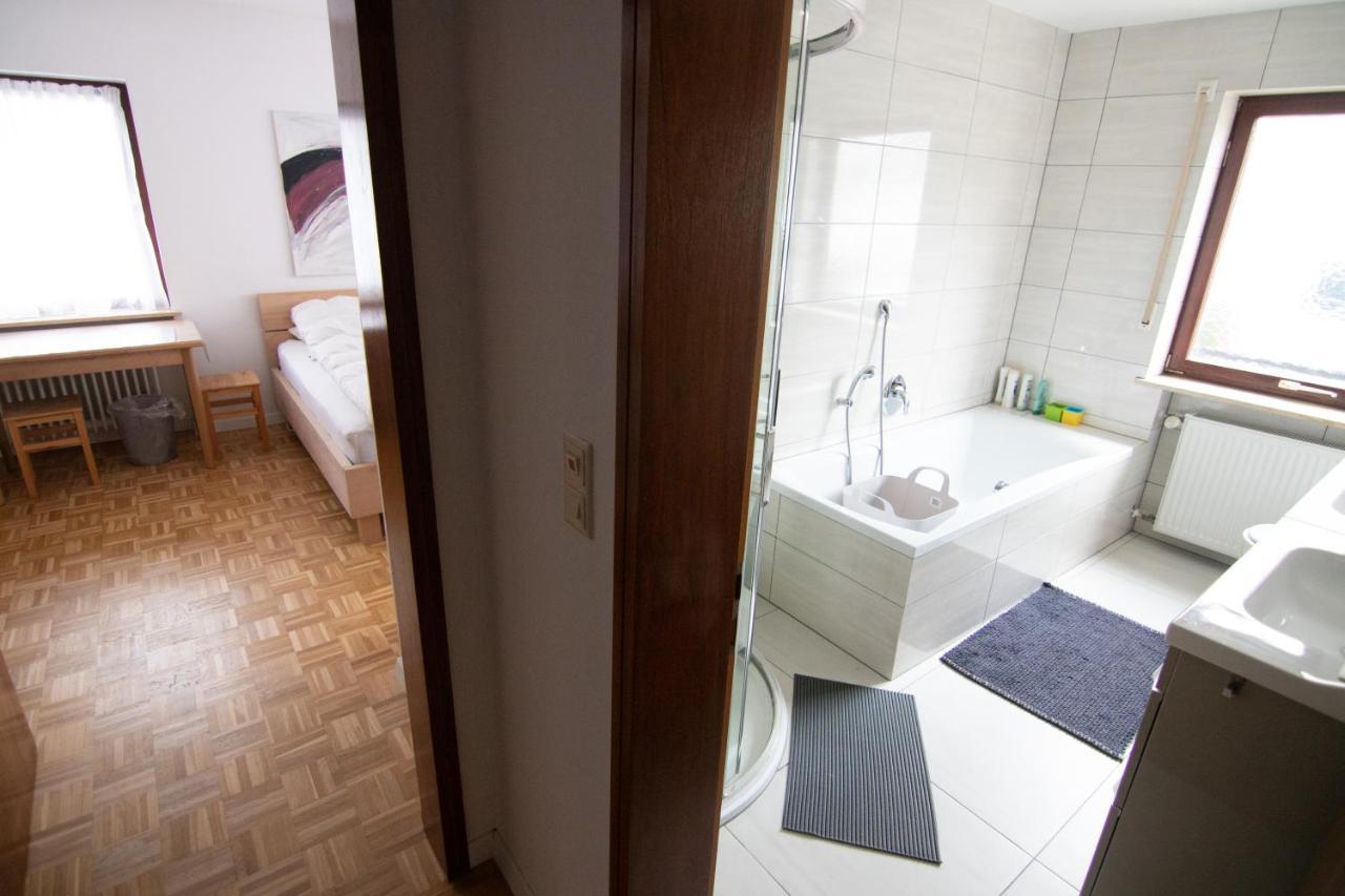 Familienzimmer Neumarkt in der Oberpfalz Exterior foto